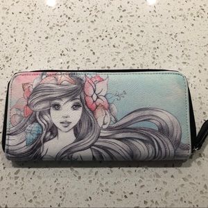 Disney wallet